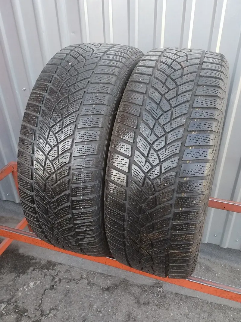 Пара б/у шин 215/55 R17 Goodyear Ultra Grip Perfomance GEN-1