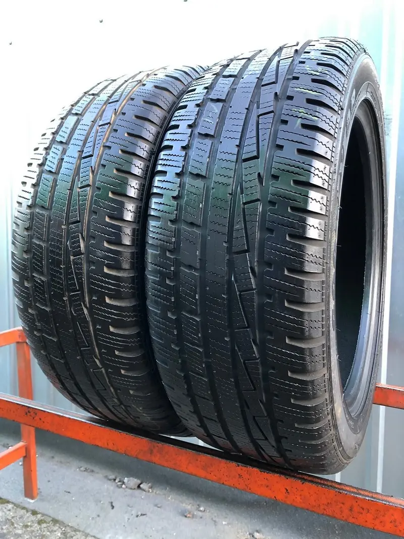 Пара б/у шин 215/55 R17 Goodyear Ultra Grip Performance