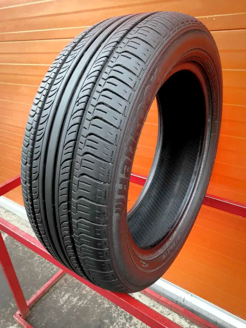 Б/у шина 215/55 R17 Hankook Optimo K415