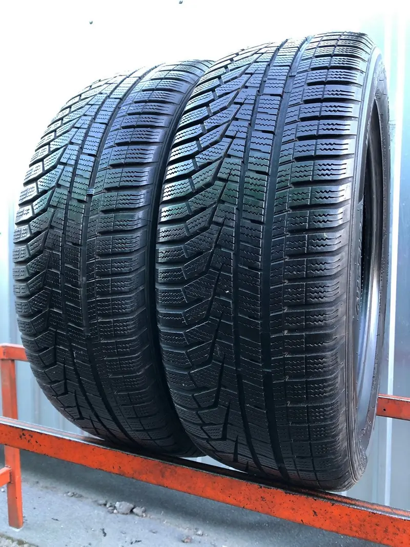 Пара б/у шин 215/55 R17 Hankook Winter I Cept Evo2 W320