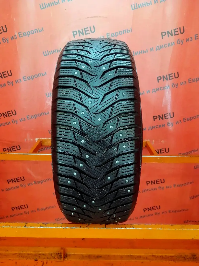 Б/у шина 215/55 R17 Kumho WinterCraft Ice WI31