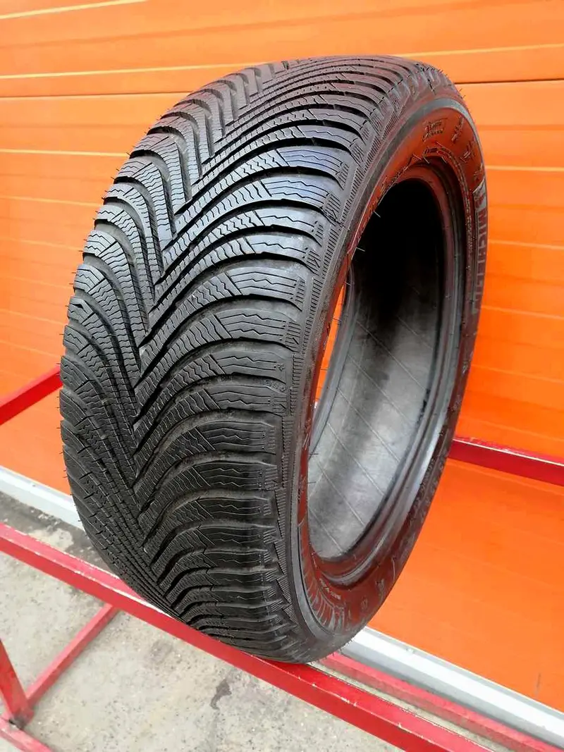 Б/у шина 215/55 R17 Michelin Alpin 5