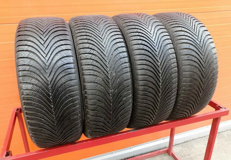 Комплект б/у шин 215/55 R17 Michelin Alpin 5