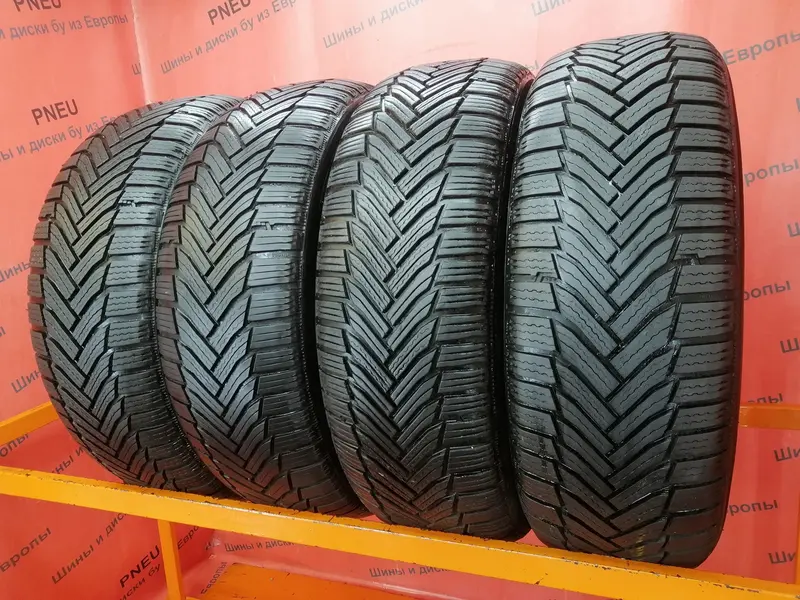 Комплект б/у шин 215/55 R17 Michelin Alpin 6