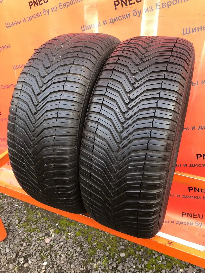 Пара б/у шин 215/55 R17 Michelin CrossClimate
