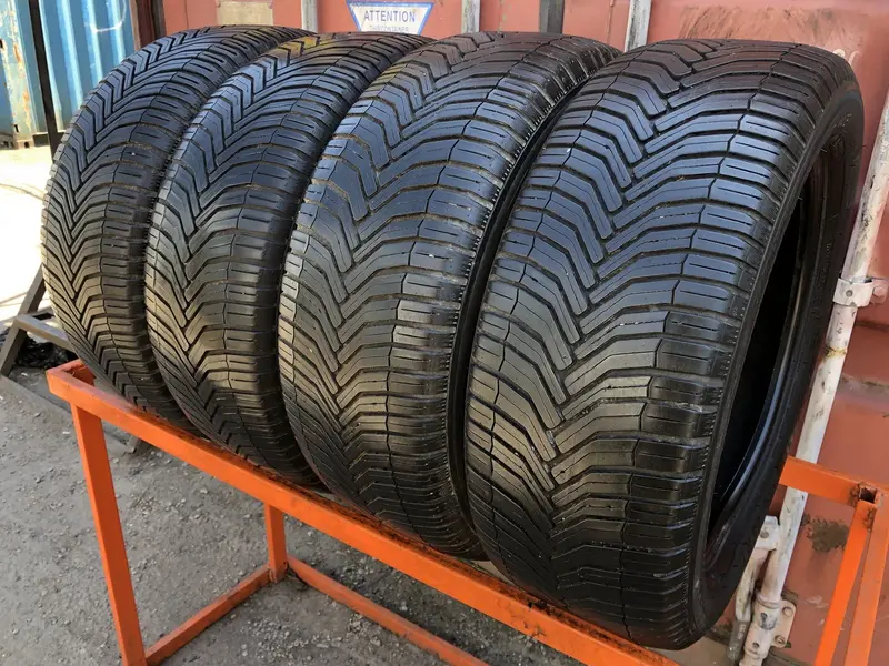 Комплект б/у шин 215/55 R17 Michelin CrossClimate
