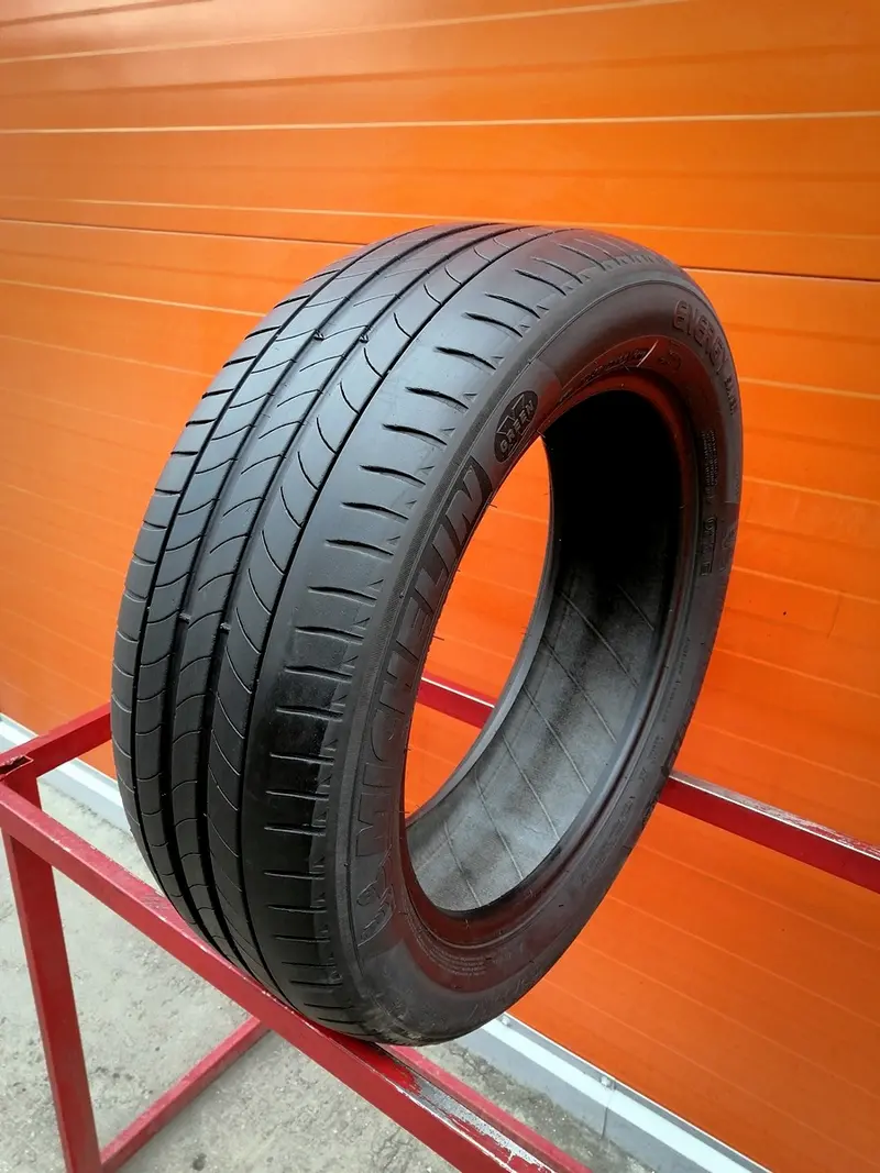 Б/у шина 215/55 R17 Michelin Energy Saver, фото 1