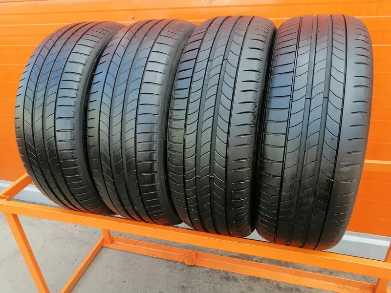 Комплект б/у шин 215/55 R17 Michelin Energy Saver
