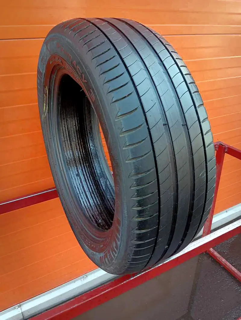 Б/у шина 215/55 R17 Michelin Primacy 3