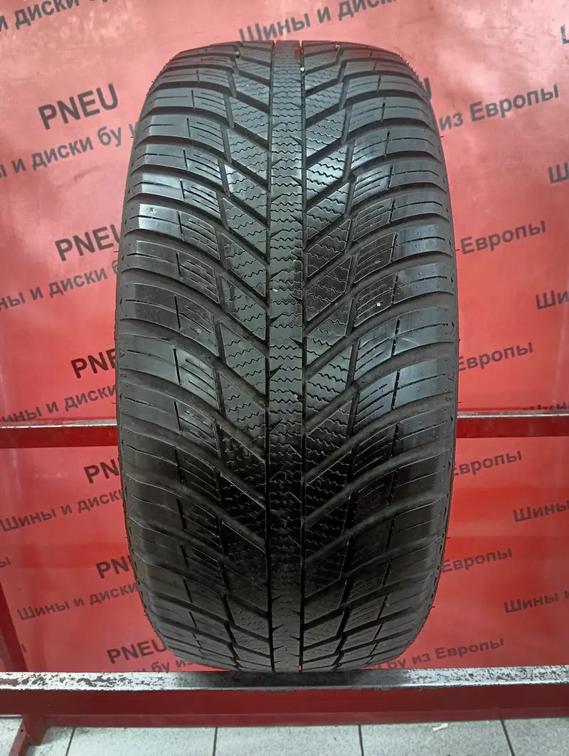 Б/у шина 215/55 R17 Nexen nBlue 4 Season WH17