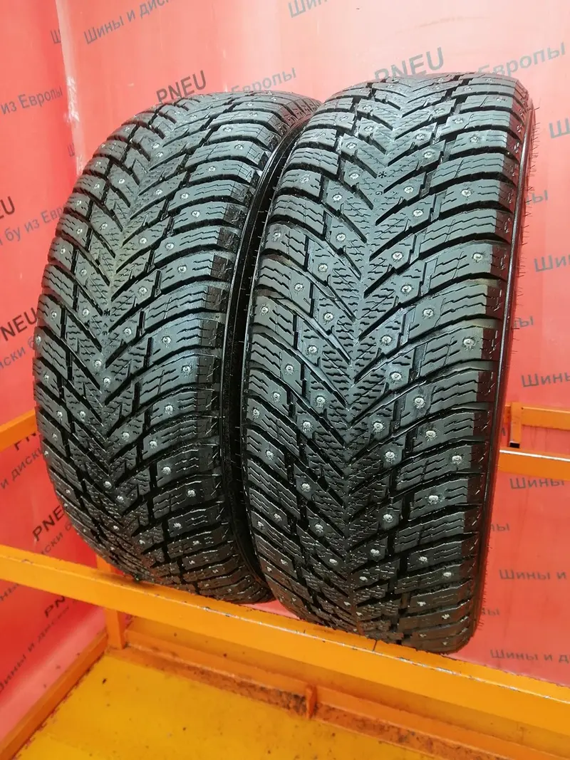 Пара б/у шин 215/55 R17 Nokian Hakkapeliitta 10, фото 1