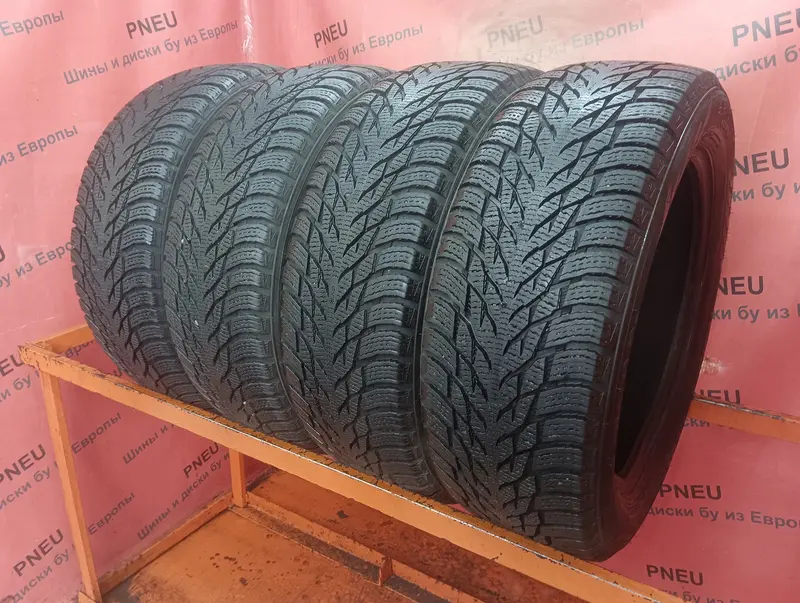 Комплект б/у шин 215/55 R17 Nokian Hakkapeliitta R3