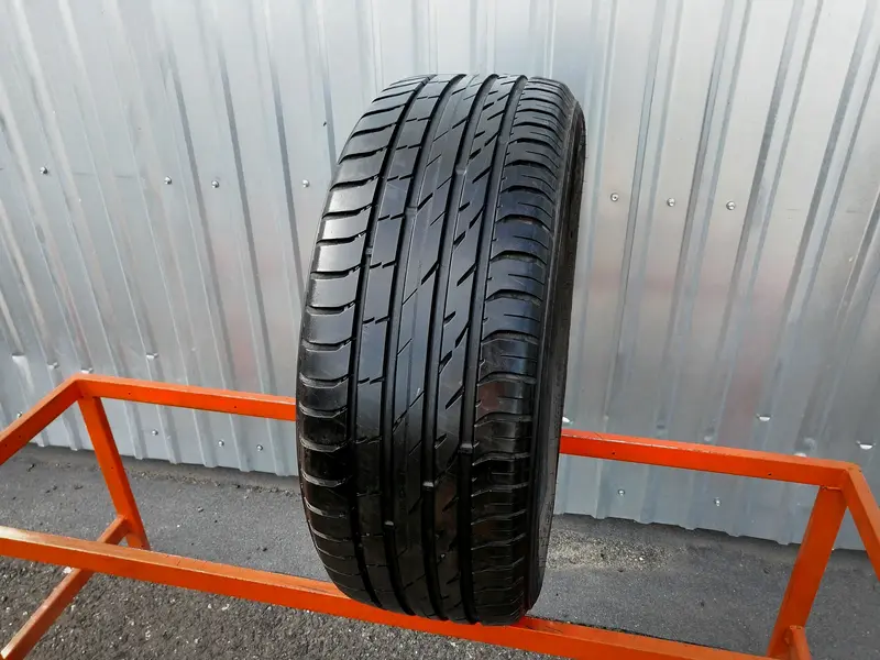 Б/у шина 215/55 R17 Nokian Line