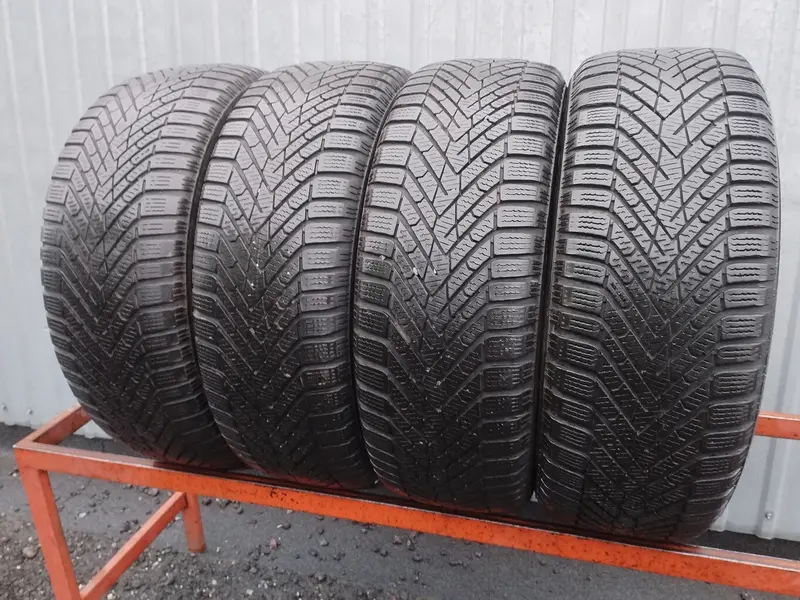 Комплект б/у шин 215/55 R17 Pirelli Winter Cinturato 2
