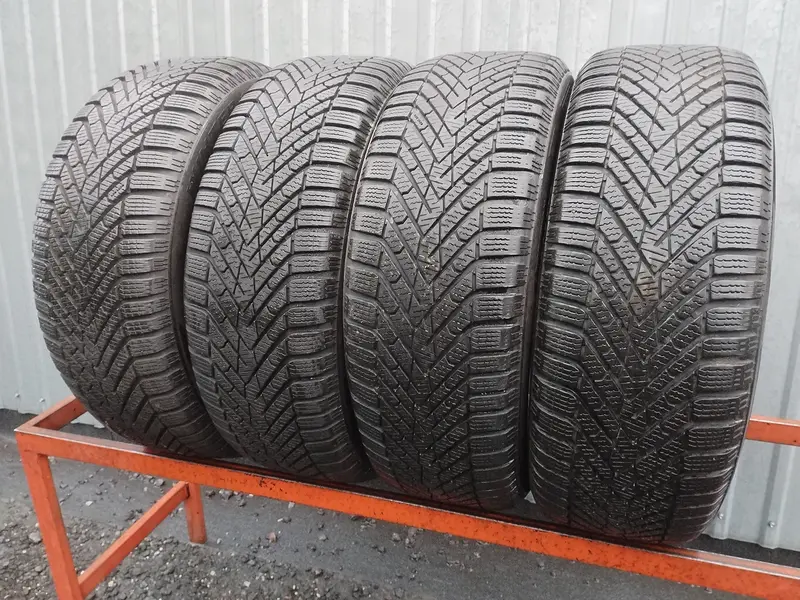 Комплект б/у шин 215/55 R17 Pirelli Winter Cinturato 2