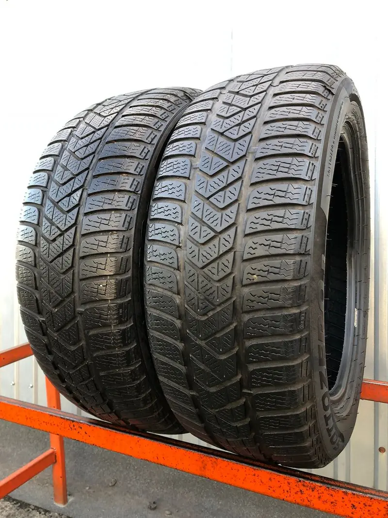 Пара б/у шин 215/55 R17 Pirelli Winter Sottozero 3