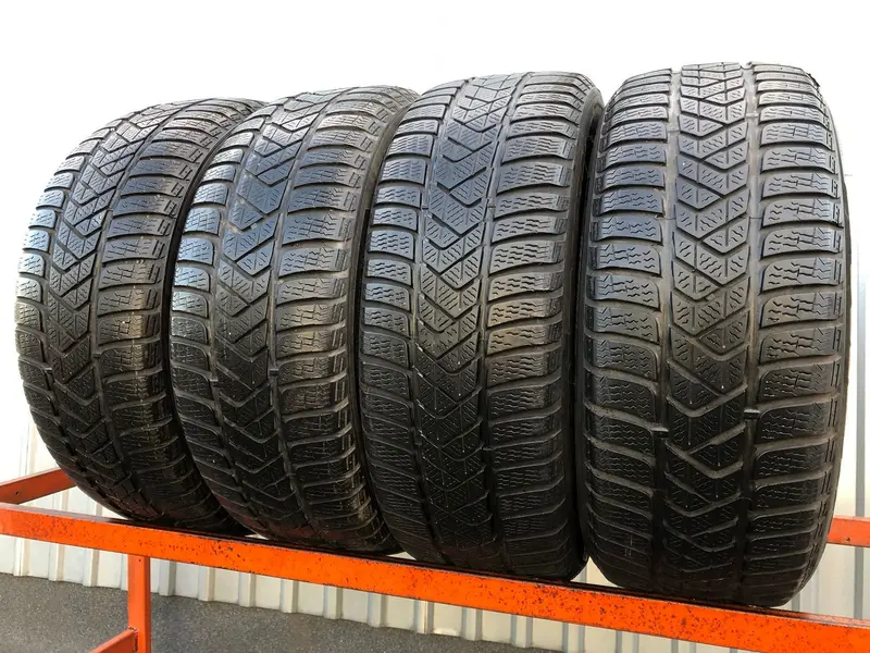 Комплект б/у шин 215/55 R17 Pirelli Winter Sottozero 3