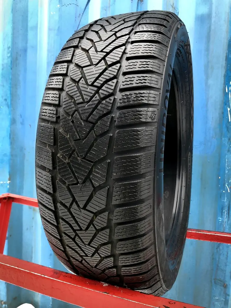 Б/у шина 215/55 R17 Uniroyal WinterExpert, фото 1