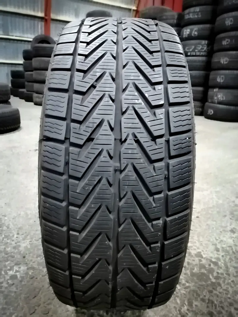 Б/у шина 215/55 R17 Vredestein Wintrac Xtreme
