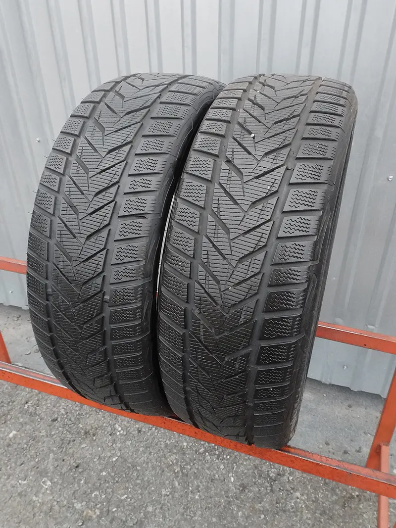 Пара б/у шин 215/55 R17 Vredestein Wintrac Xtreme S