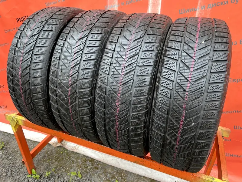 Комплект б/у шин 215/55 R17 Vredestein Wintrac Xtreme S