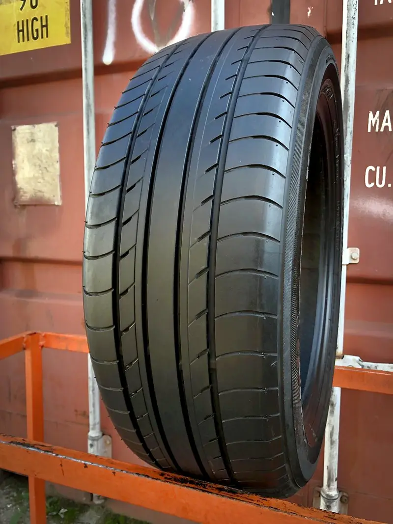 Б/у шина 215/55 R17 Yokohama DB decibel E70D, фото 1