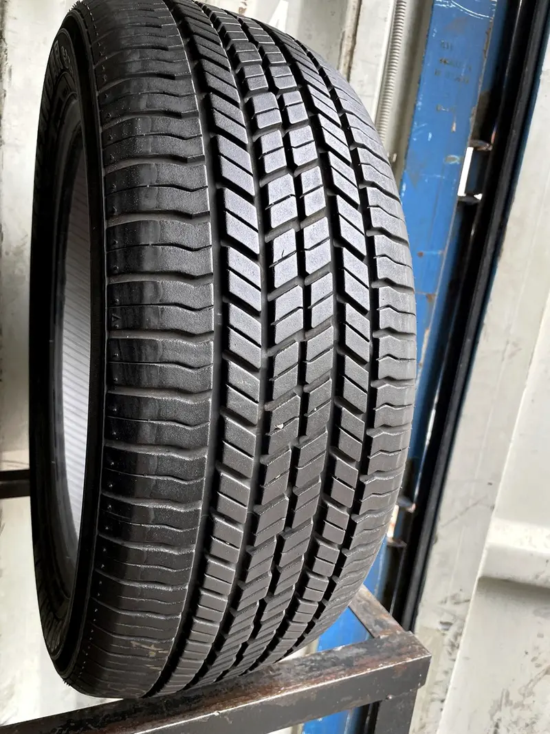 Б/у шина 215/55 R17 Yokohama Geolandar H/T G035