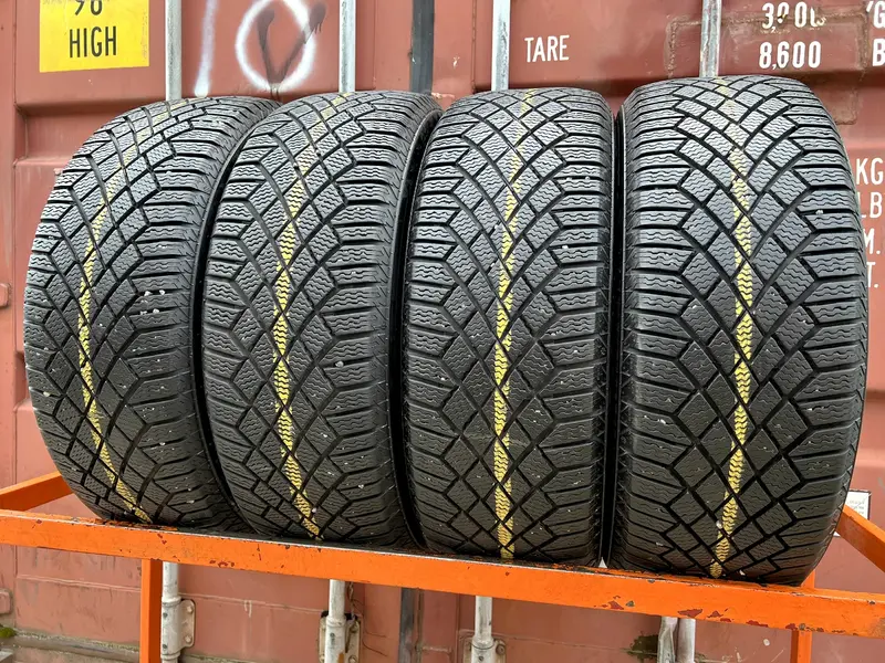 Комплект б/у шин 215/55 R18 Continental ContiVikingContact 7