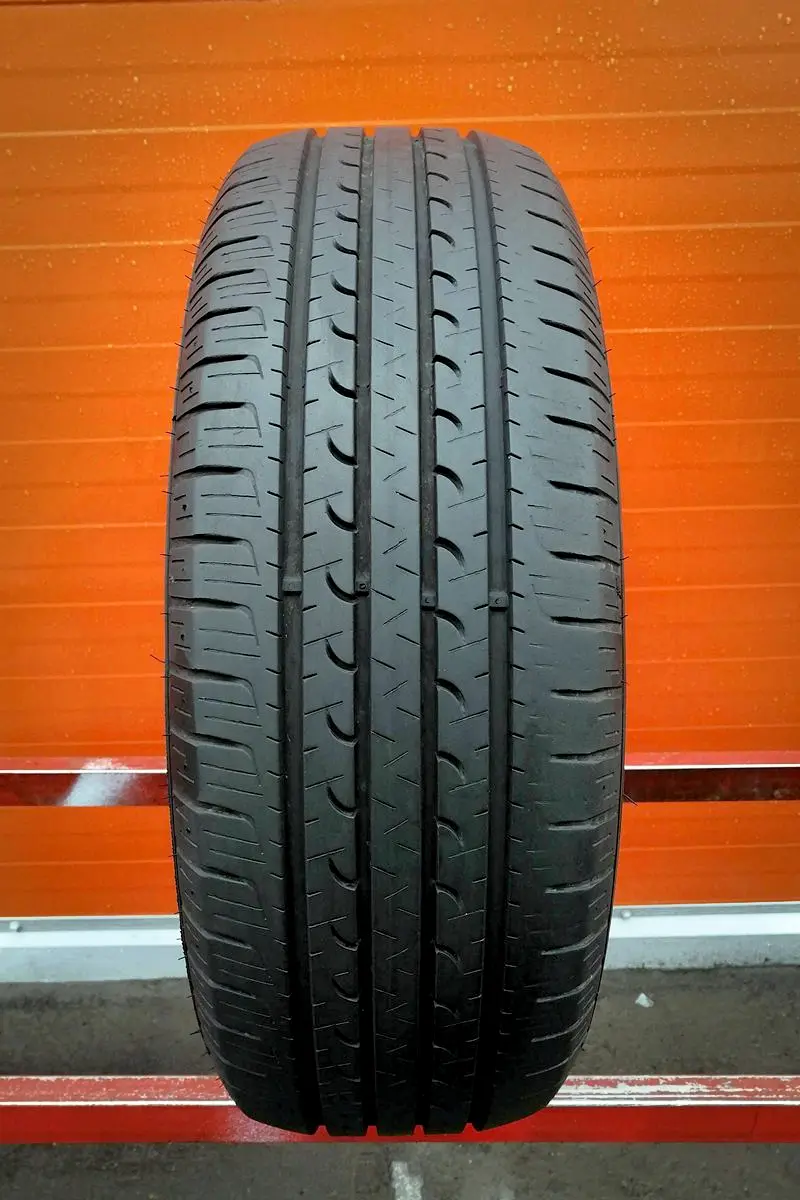 Б/у шина 215/55 R18 Goodyear EfficientGrip SUV 4x4