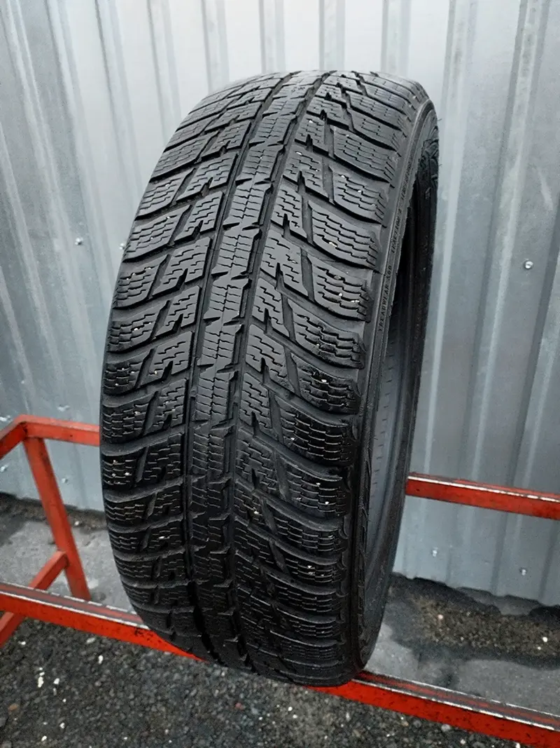 Б/у шина 215/55 R18 Nokian WR SUV 3