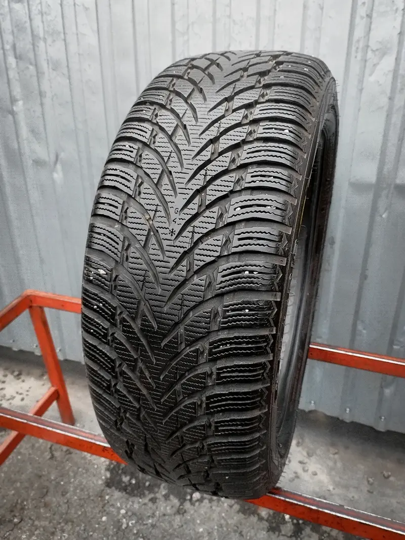 Б/у шина 215/55 R18 Nokian WR SUV 4