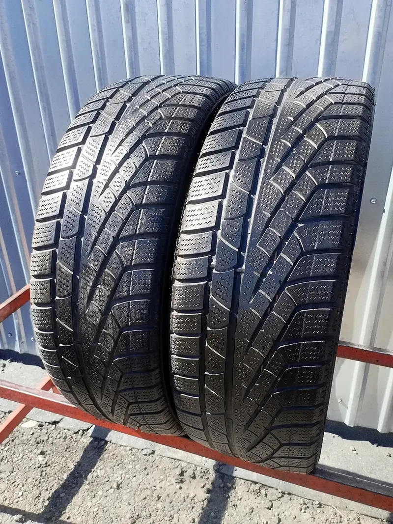 Пара б/у шин 215/55 R18 Pirelli Winter 240 Sottozero