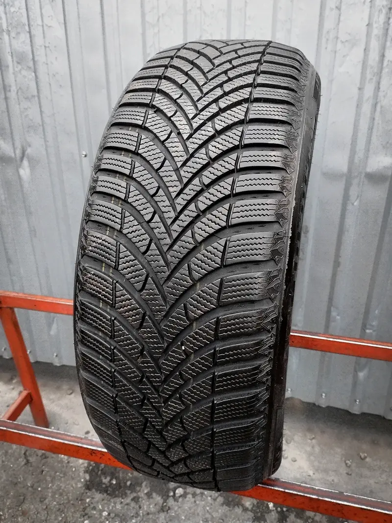 Б/у шина 215/55 R18 Semperit Speed Grip 5, фото 1