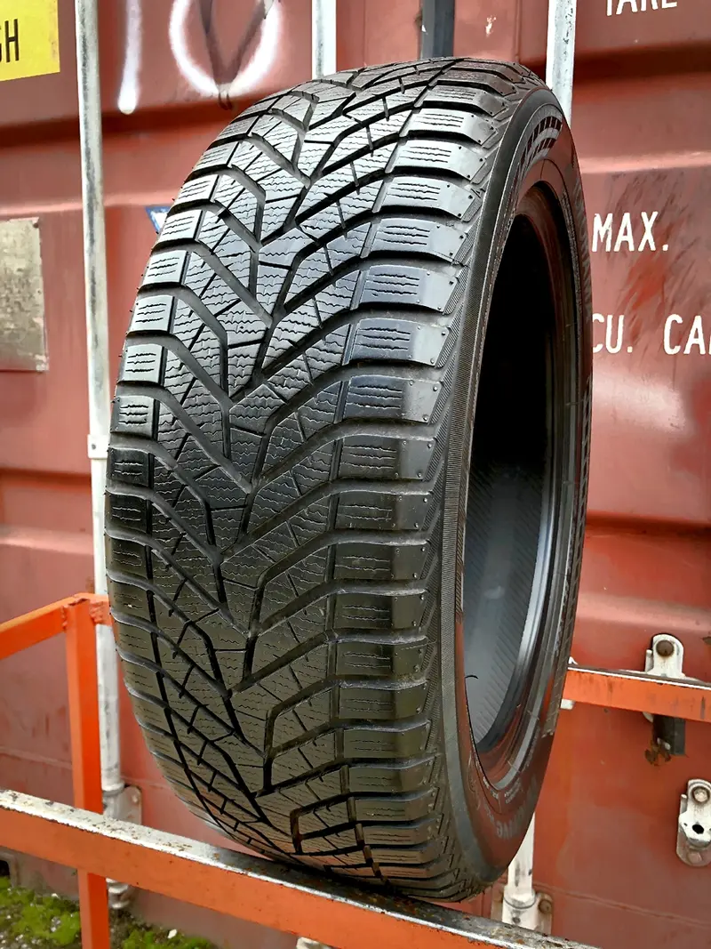 Б/у шина 215/55 R18 Yokohama BluEarth W.Drive V905