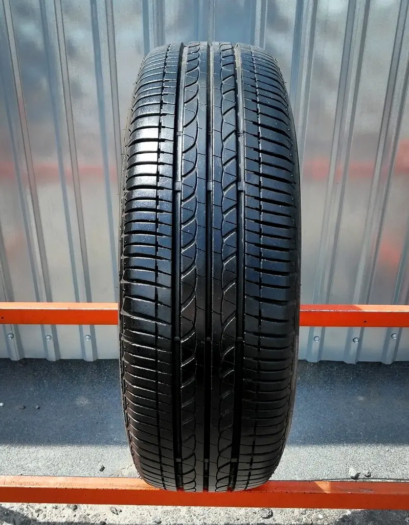 Б/у шина 215/60 R16 Bridgestone B 250