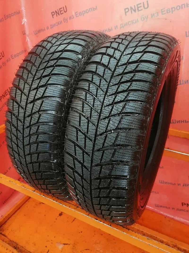 Пара б/у шин 215/60 R16 Bridgestone Blizzak LM-001