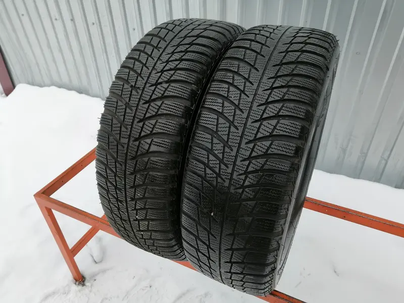 Пара б/у шин 215/60 R16 Bridgestone Blizzak LM-001