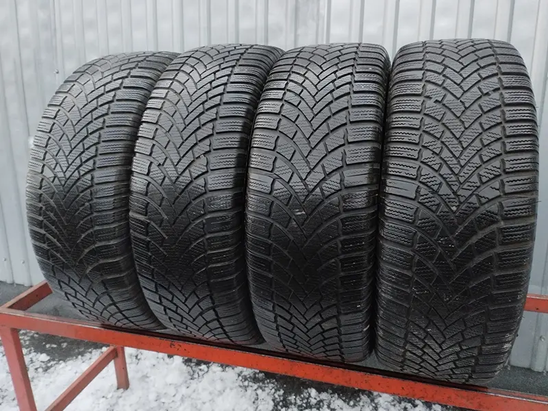 Комплект б/у шин 215/60 R16 Bridgestone Blizzak LM-005