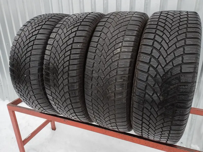 Комплект б/у шин 215/60 R16 Bridgestone Blizzak LM-005