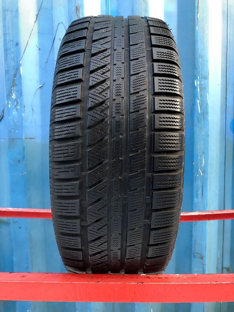 Б/у шина 215/60 R16 Bridgestone Blizzak LM30