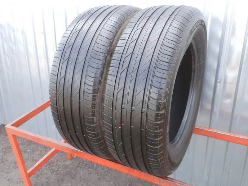 Пара б/у шин 215/60 R16 Bridgestone Turanza T001