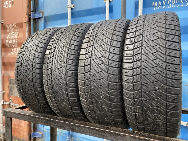 Комплект б/у шин 215/60 R16 Continental ContiVikingContact 6