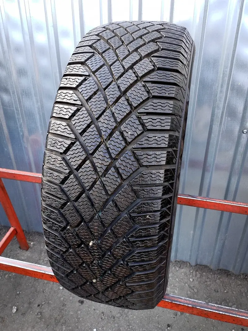 Б/у шина 215/60 R16 Continental ContiVikingContact 7