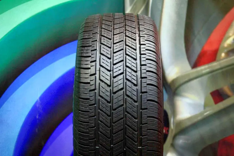 Б/у шина 215/60 R16 Cooper Lifeliner Touring SLE