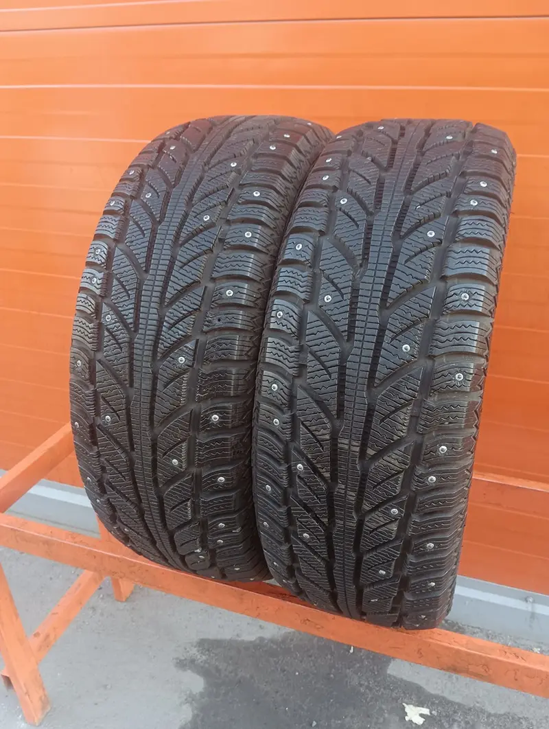 Пара б/у шин 215/60 R16 Cooper Weather-Master WSC