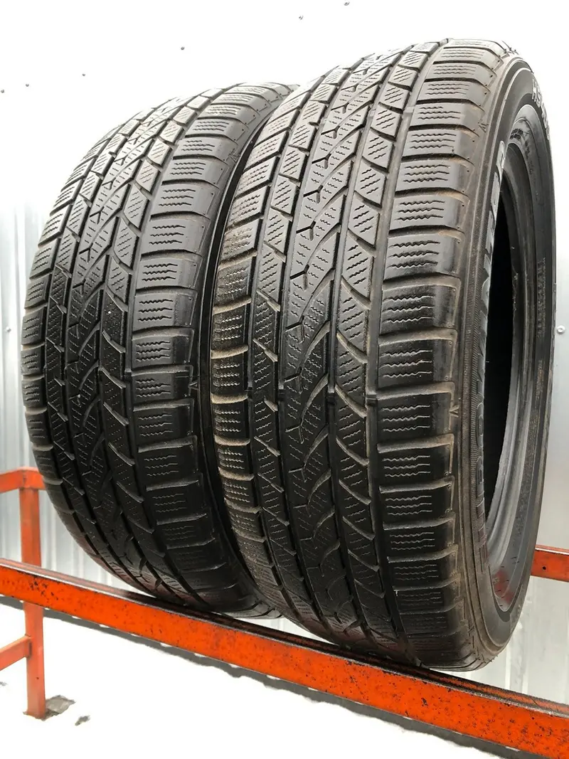 Пара б/у шин 215/60 R16 Falken Eurowinter HS-439, фото 1