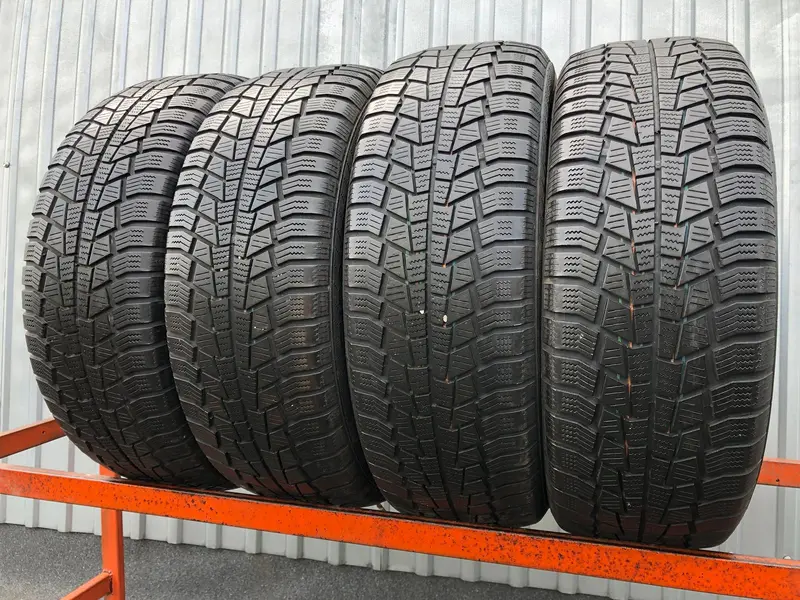 Комплект б/у шин 215/60 R16 Gislaved Euro Frost 6