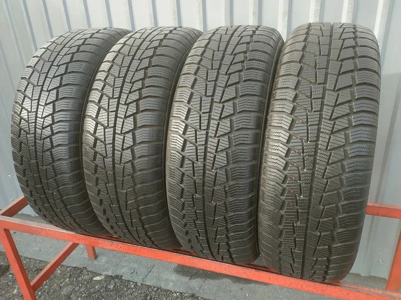 Комплект б/у шин 215/60 R16 Gislaved Euro Frost 6
