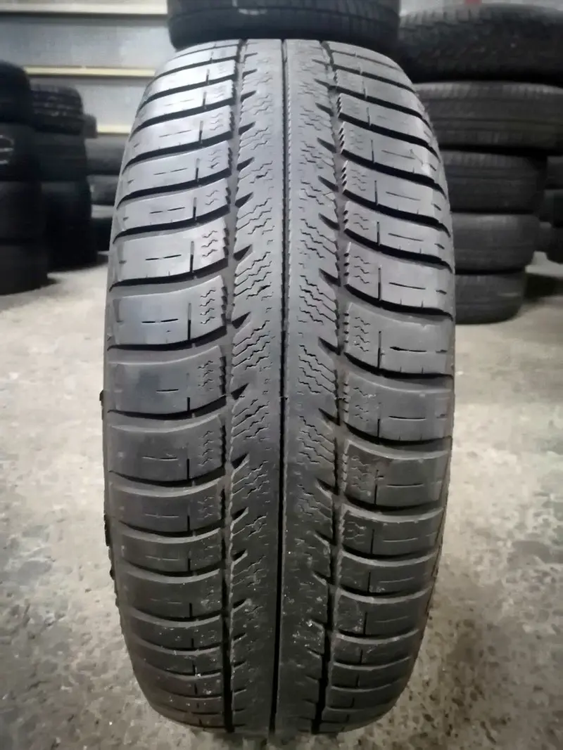 Б/у шина 215/60 R16 Goodyear Eagle Vector + EV-2