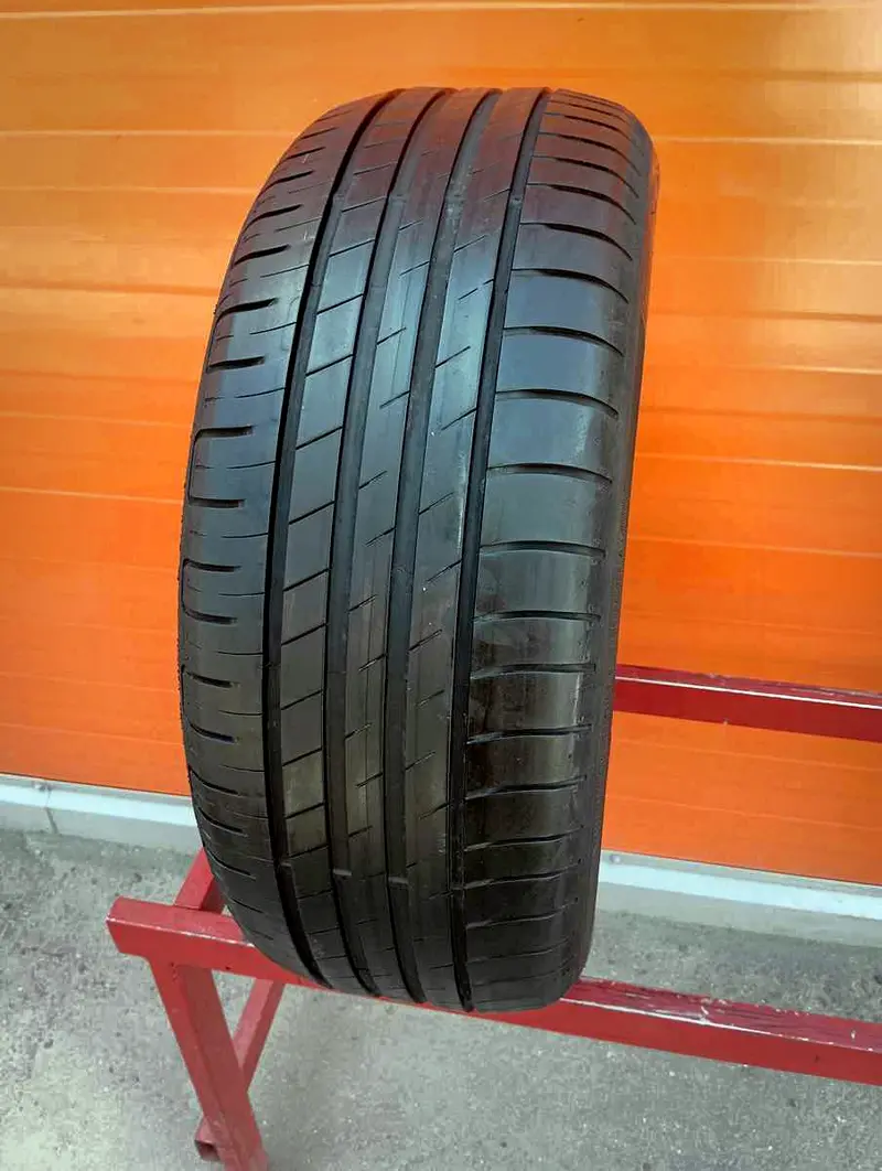 Б/у шина 215/60 R16 Goodyear EfficientGrip Performance